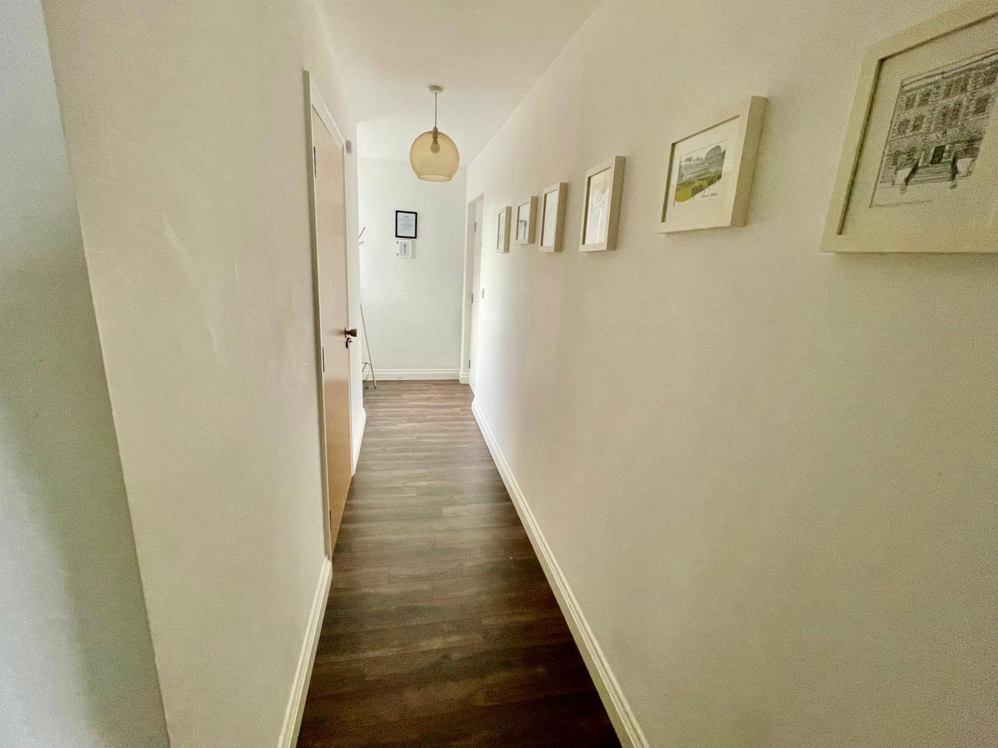 2 Bedroom City-Centre Apartment With Free Parking 벨파스트 외부 사진